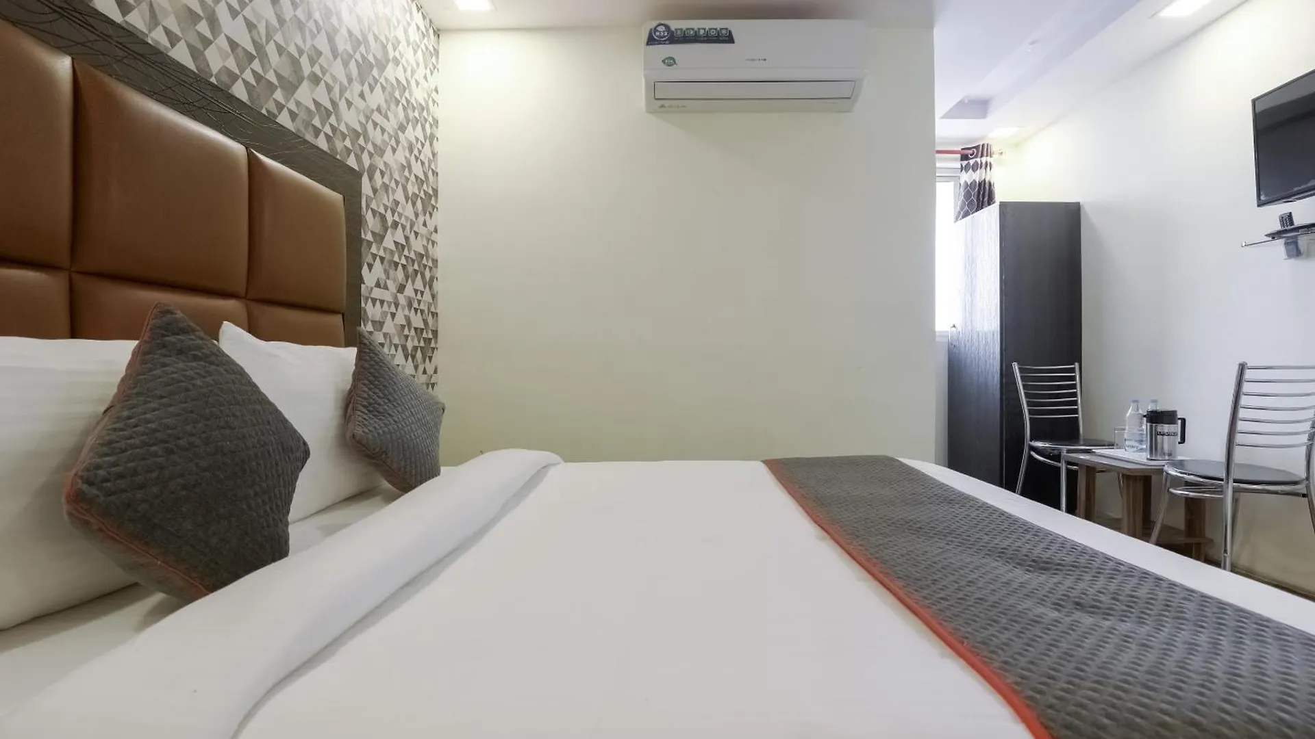 Collection O Hotel Yellow Saffron Delhi   Delhi (National Capital Territory of India)
